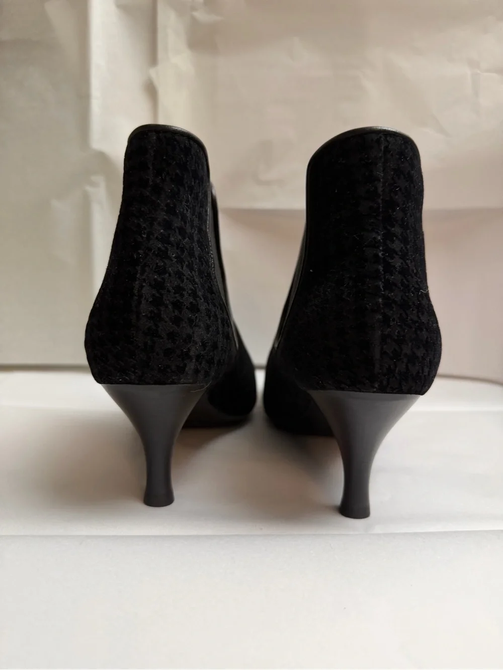 Aquatalia Black Houndstooth Chelsea Chukka Boots